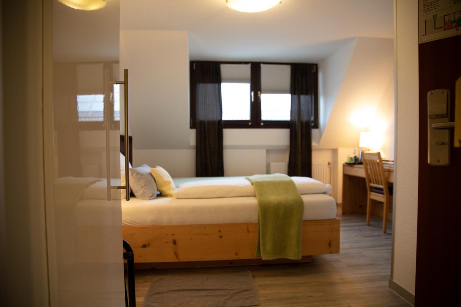 Hotel Weilerhof Dormagen Bagian luar foto