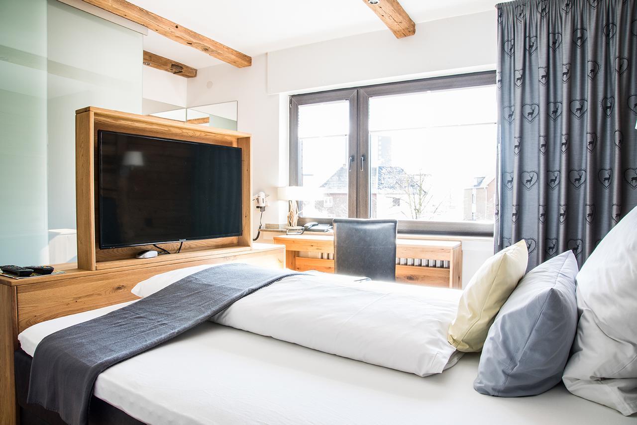Hotel Weilerhof Dormagen Bagian luar foto